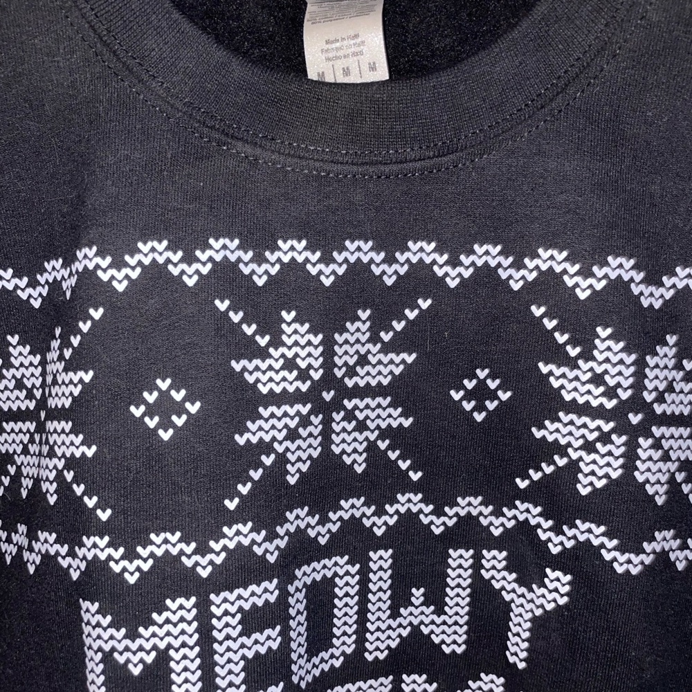 Black 'Meowy Christmas' Sweater Womens Medium - Picture 3 of 4